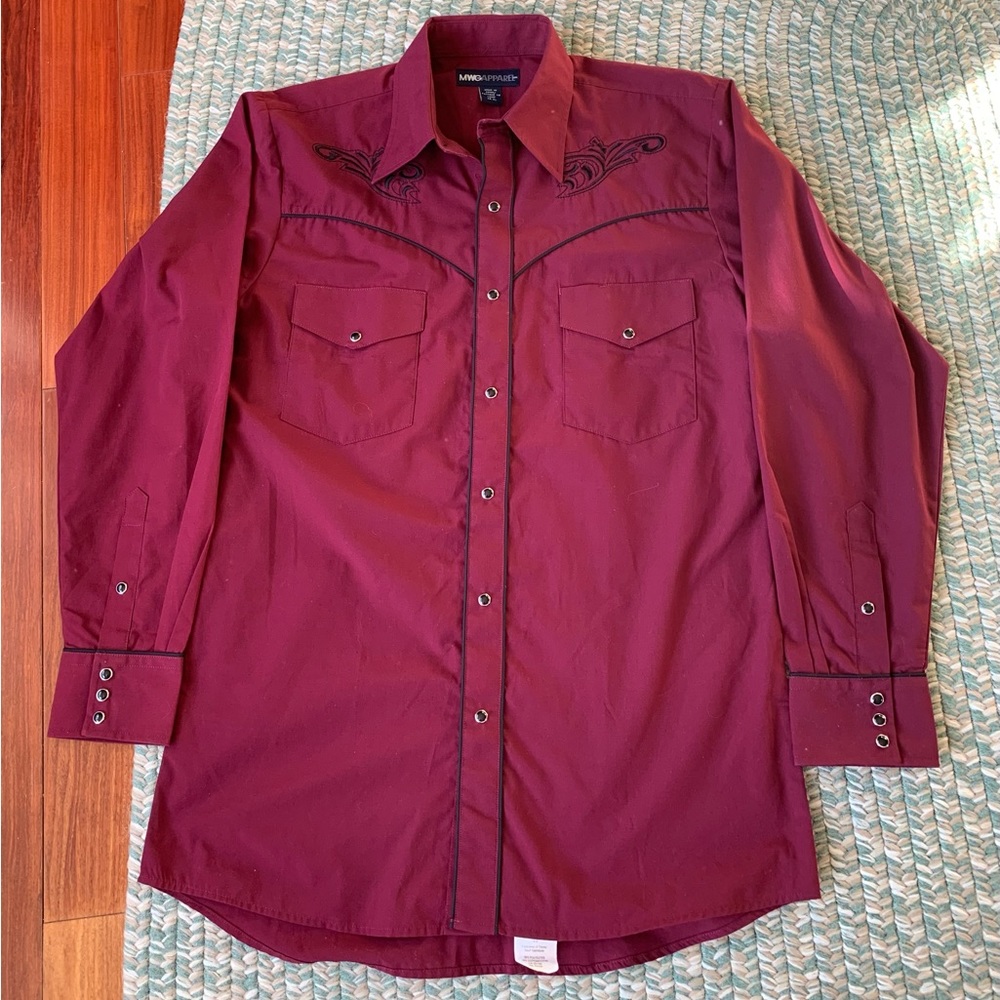 Vintage MWG APPAREL Burgundy With Black Piping Western Shirt Size 14.5” neck